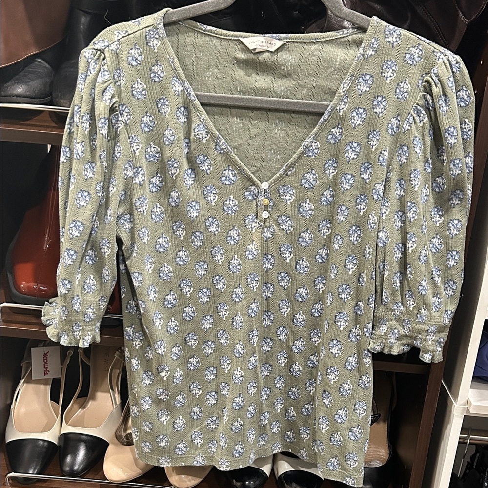 Floral V-Neck Blouse
